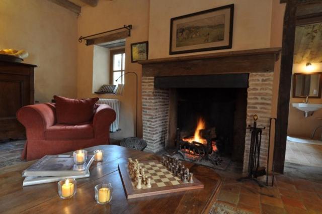 Domaine Du Ris De Feu Chambres D'Hotes De Charme Chalais  Phòng bức ảnh